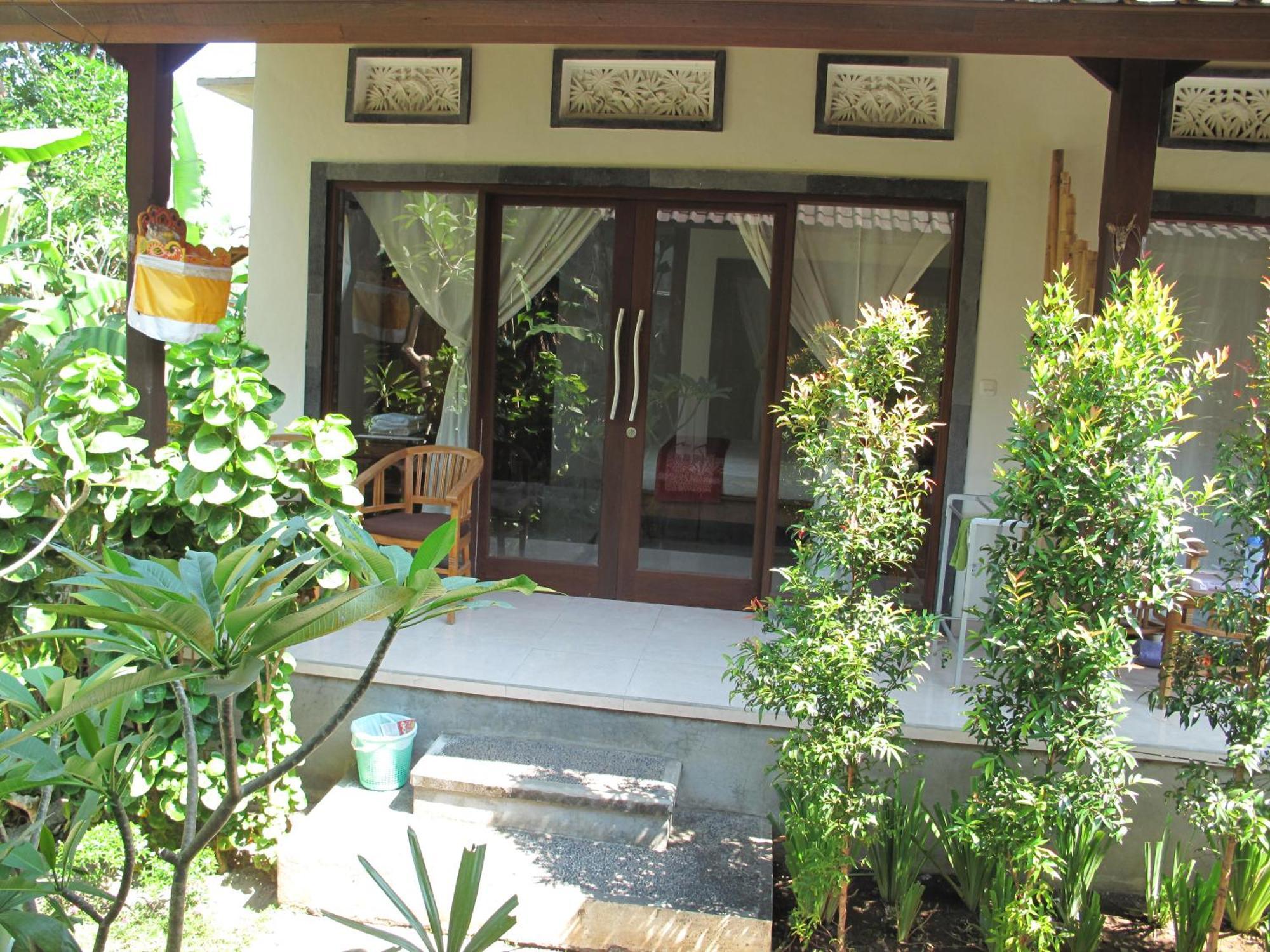 Sunrise Coconut House Hotel Ubud  Exterior photo